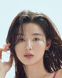 1 JUN JI-HYUN 