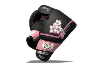 4. RIVAL BOXING GLOVES-RS2W PRO SPARRING