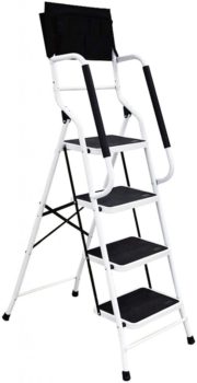 3. charaHOME 4 Step Ladder