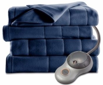 #4. Quilted Fleece Heated Blanket