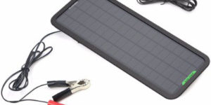 #5. 18V 5W Portable Solar Car Battery Charger