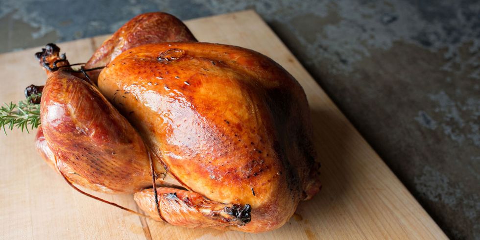 CARVING BOARDS TO SHOW OFF THAT HOLIDAY ROAST