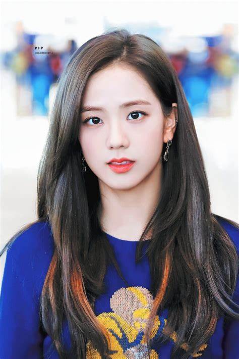 3 Jisoo (Black Pink) 