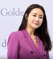 4 CHOI JI-WOO 