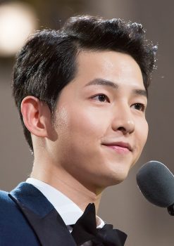 5 Song Joong Ki: