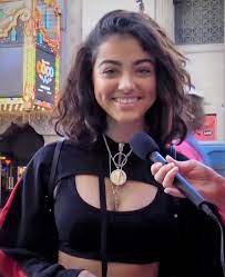 6 Malu Trevejo 