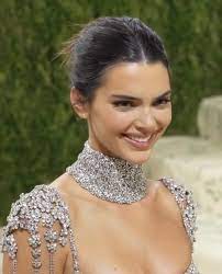 6 Kendall Jenner 