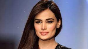 8 . Mehreen Syed