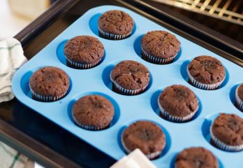 10 BEST MUFFIN TINS ON THE MARKET THAT DELIVER EACH TIME